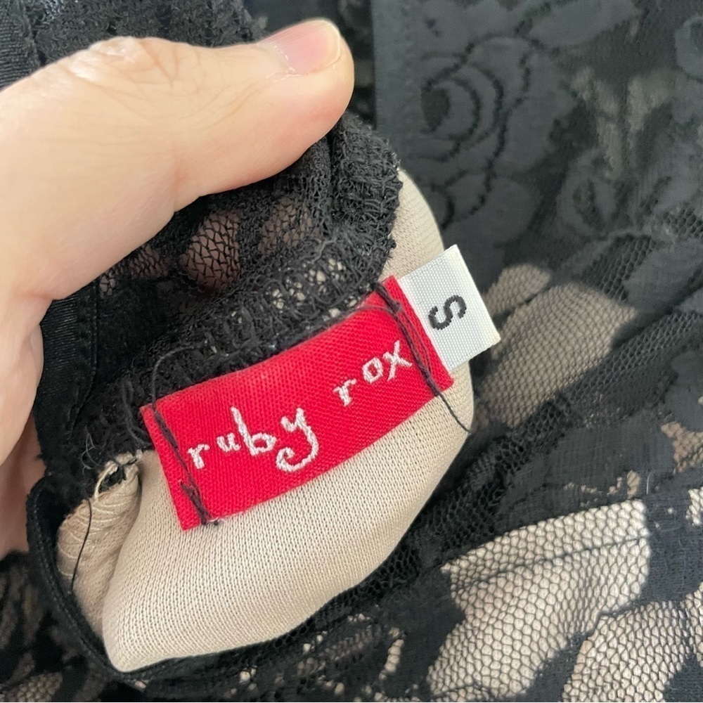 Ruby Rox Black Sheer Floral Lace Bodycon Ruched Dress - Picture 3 of 5